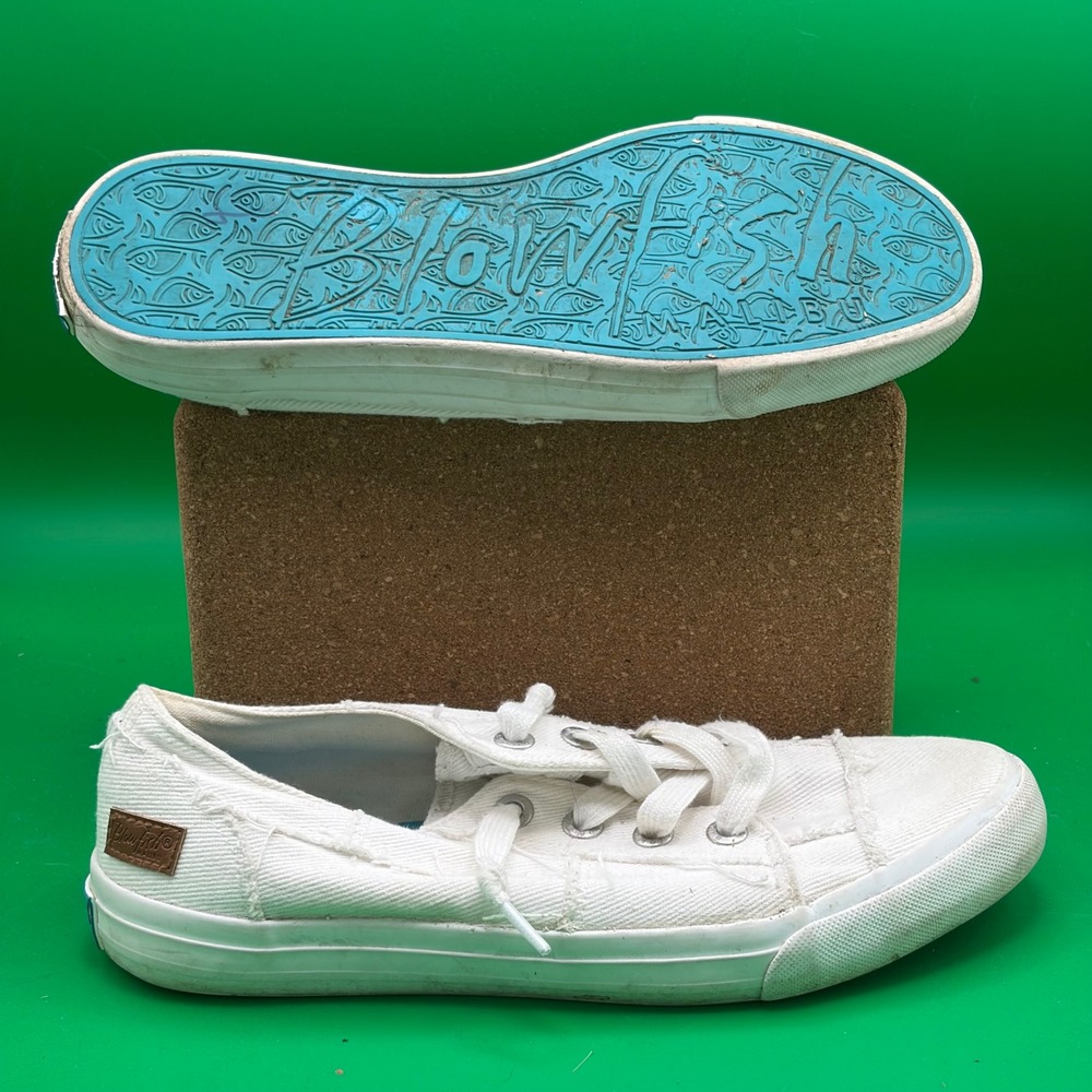 Blowfish Malibu Canvas Sneakers Womens 9.5 White Distressed Lace Up Casual Shoes
